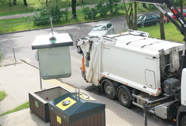 Dėl pusiau požeminių atliekų konteinerių