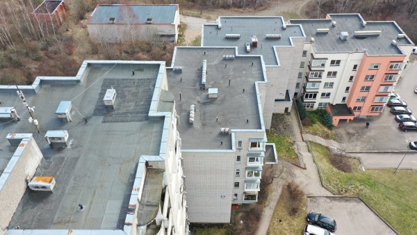 Laiku atliktas stogo remontas – mažesnė rizika daugiabučiui ir jo gyventojams