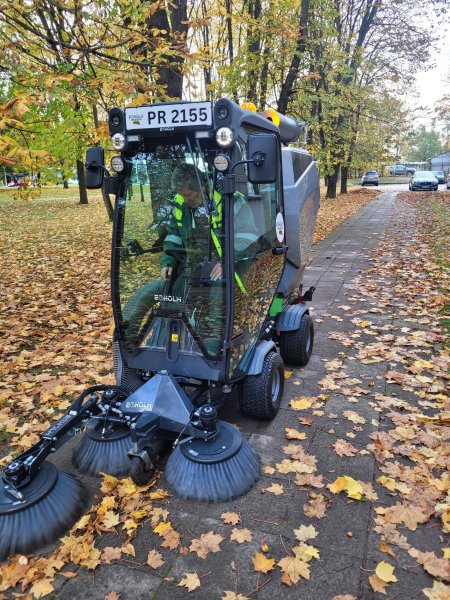 Nauja universali komunalinė technika